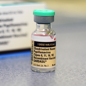 Gardasil_vaccine_and_box_new